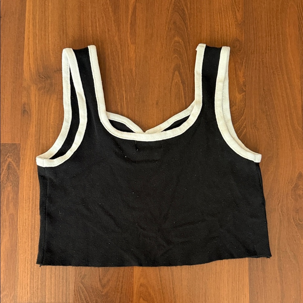 Vintage Y2K CHANEL Black and White Embellished Crop Top - Picture 3 of 3